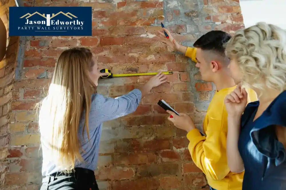 What are the responsibilities of a party wall surveyor Cheltenham?